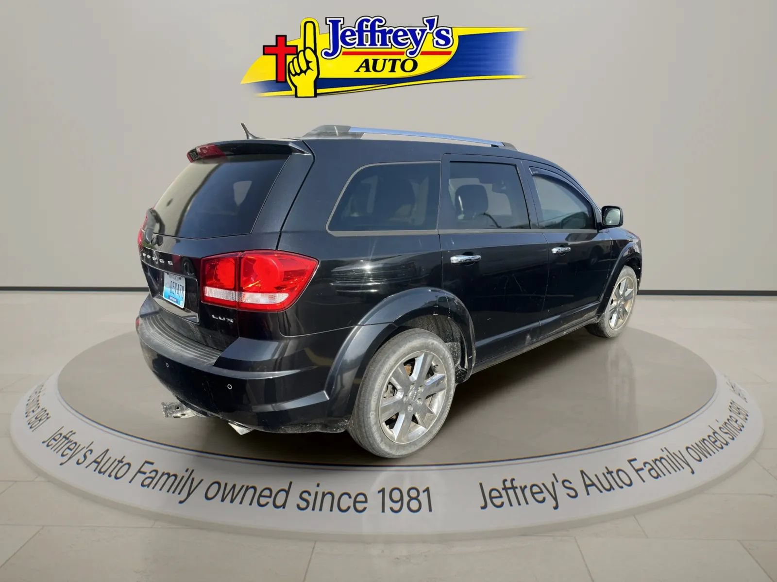 Used 2011 Dodge Journey Lux w/ Navigation Convenience Group FWD image 5