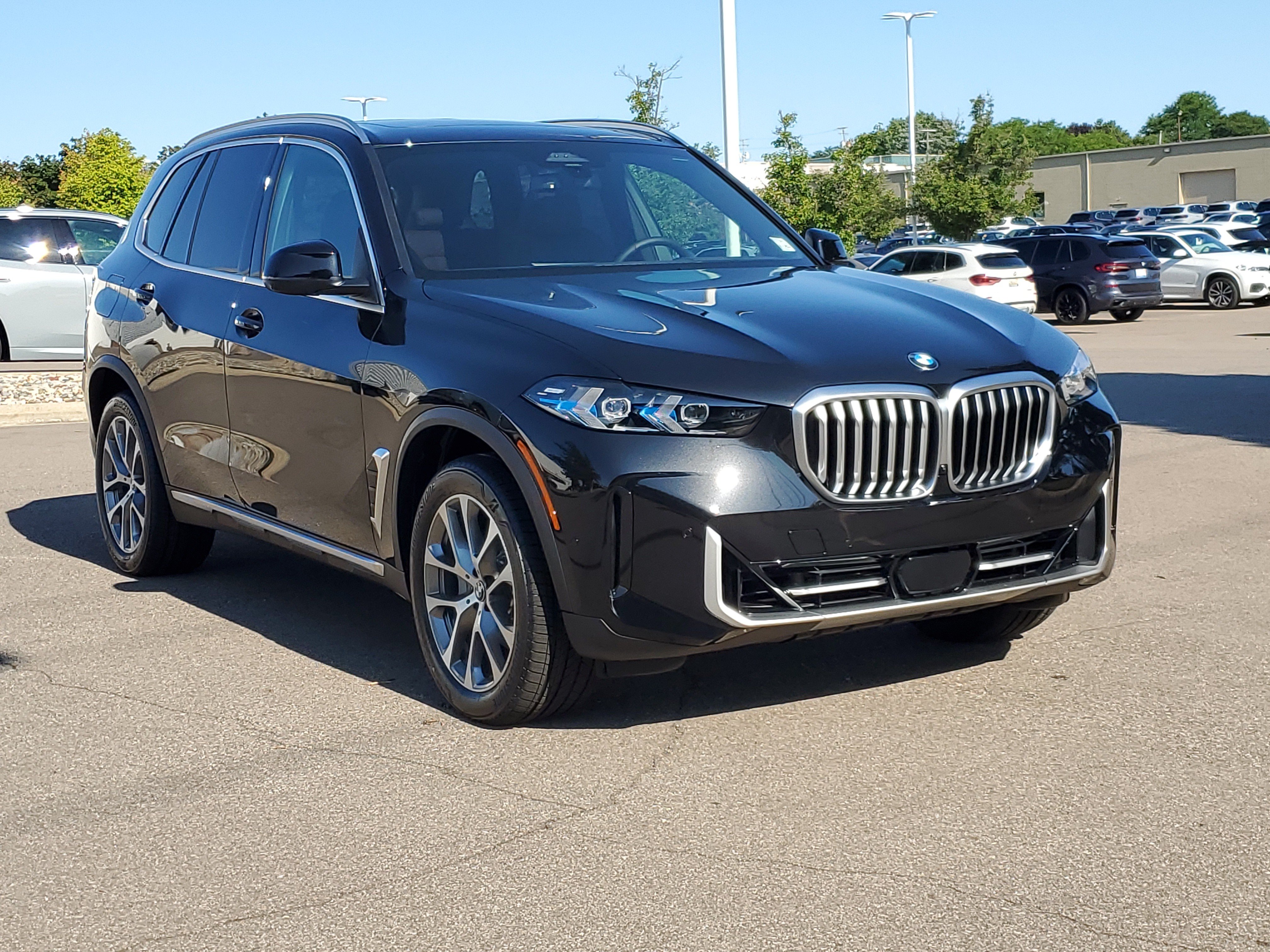 New 2026 BMW X5 xDrive40i w/ Premium Package AWD/4WD image 7