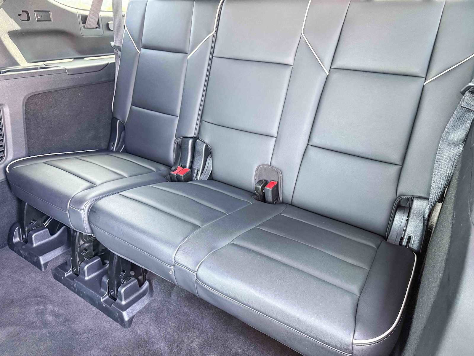 Used 2022 Cadillac Escalade ESV Premium Luxury AWD/4WD image 21