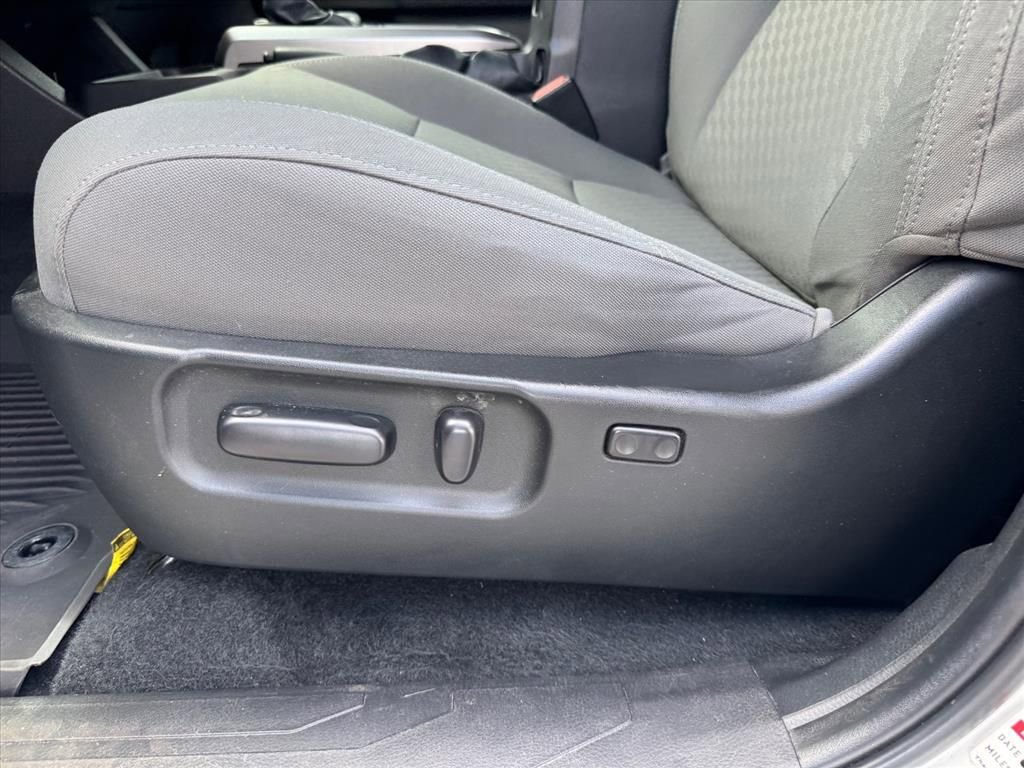 Used 2023 Toyota Tacoma SR5 w/ Technology Package AWD/4WD image 14