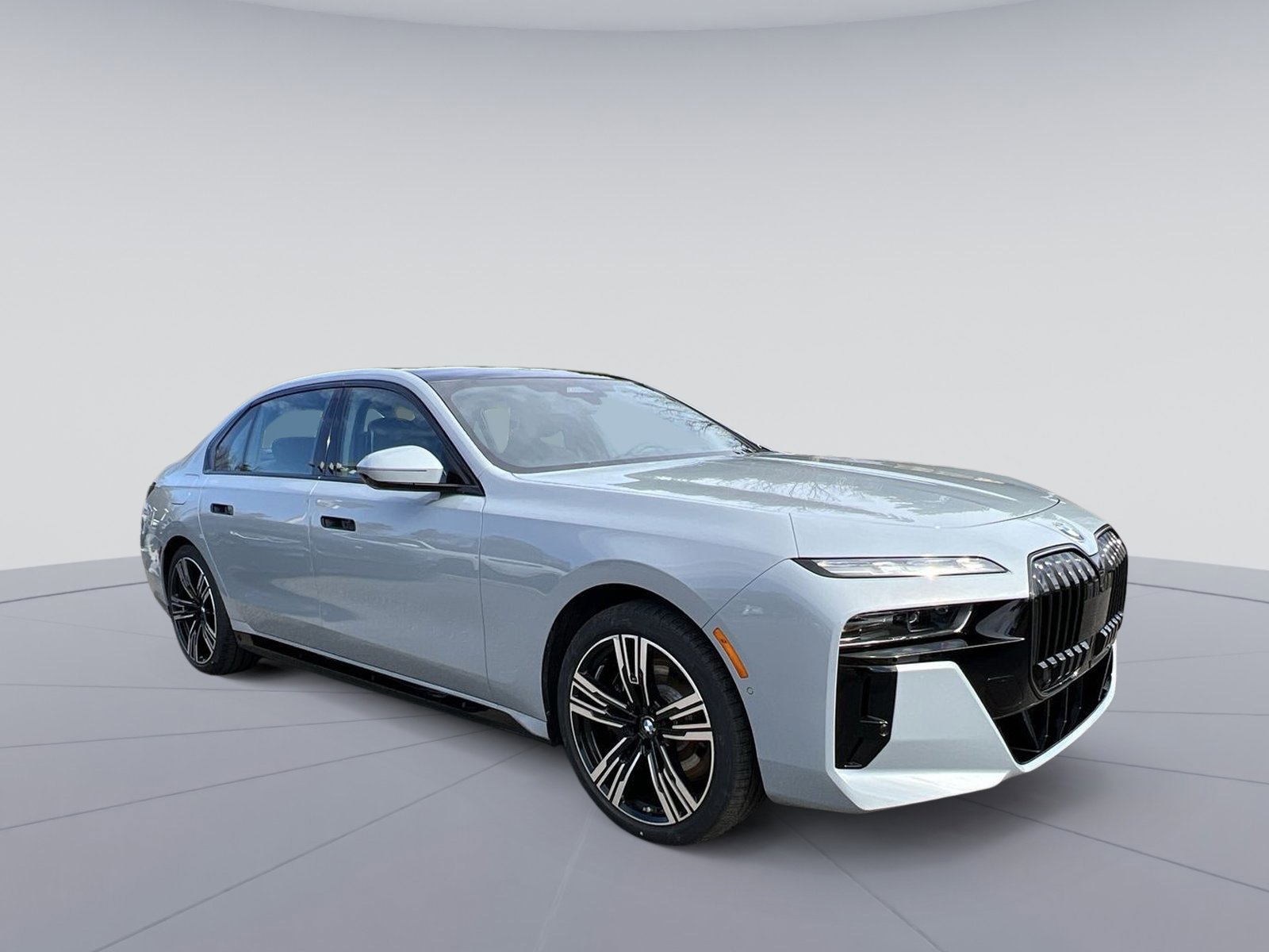 New 2026 BMW 760i xDrive w/ Executive Package image 7