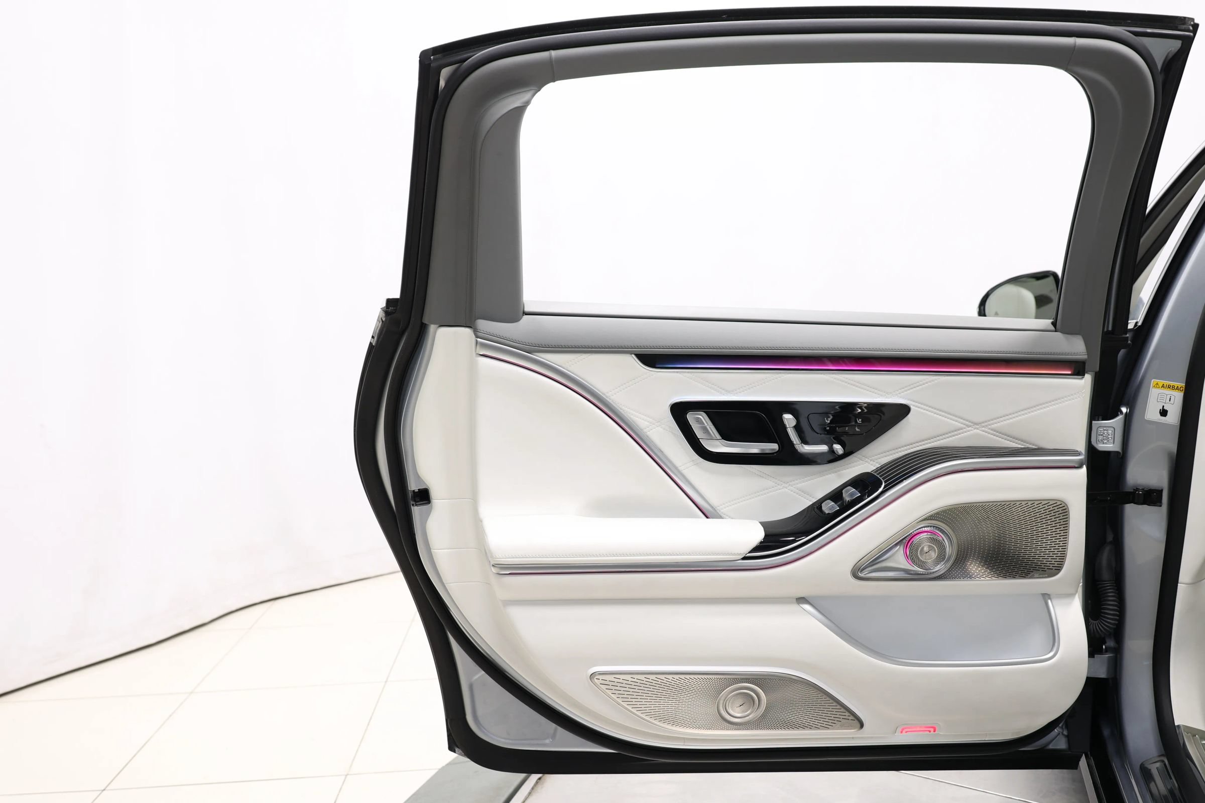 Used 2023 Mercedes-Benz Maybach S 580 4MATIC image 63