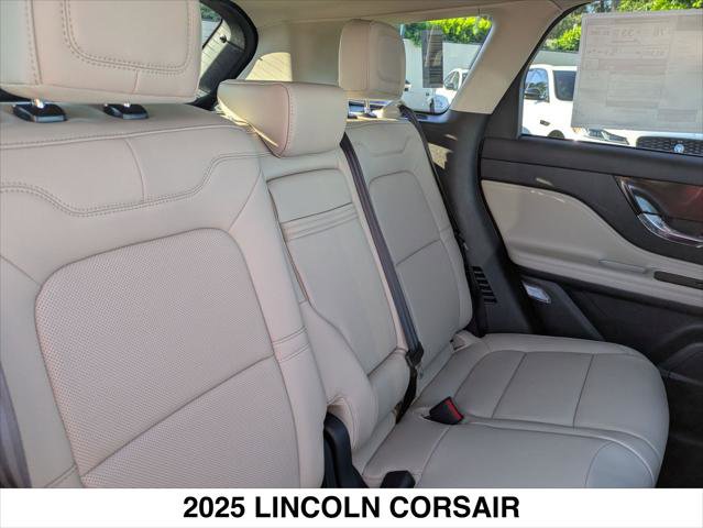 New 2025 Lincoln Corsair Grand Touring image 13