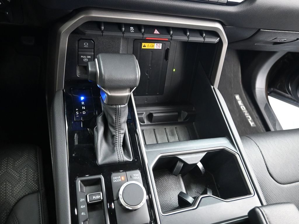 Used 2024 Toyota Tundra Limited image 9