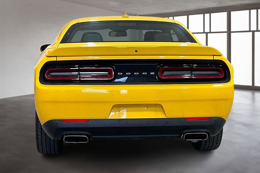 Used 2017 Dodge Challenger R/T Plus image 4