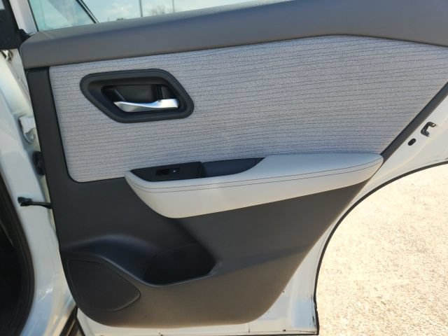 Used 2021 Nissan Rogue SV FWD image 19