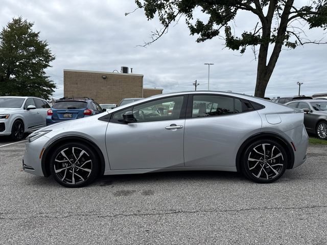 Used 2024 Toyota Prius Prime image 2