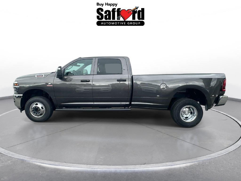 New 2026 RAM 3500 Tradesman AWD/4WD image 4