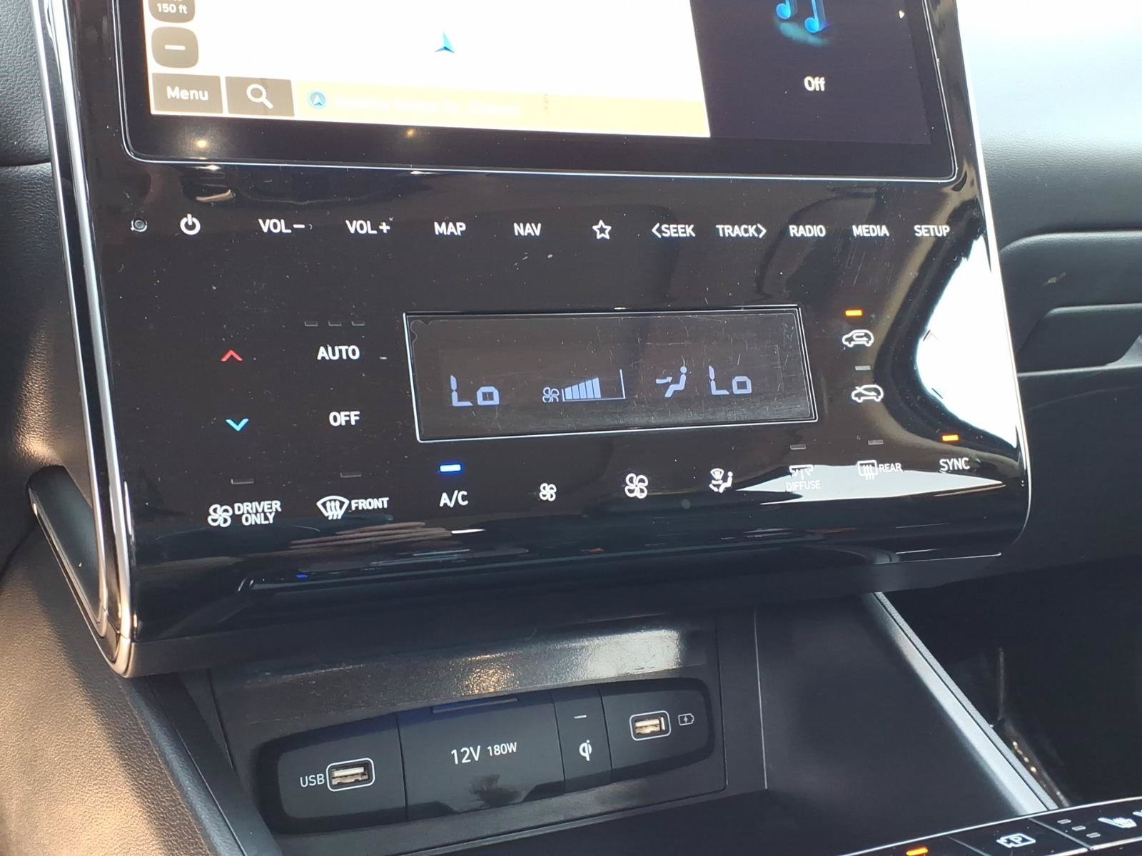 Used 2024 Hyundai Tucson Limited AWD/4WD image 19