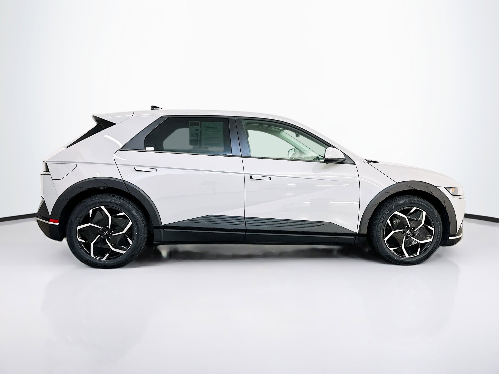 Used 2024 Hyundai Ioniq 5 SEL image 10