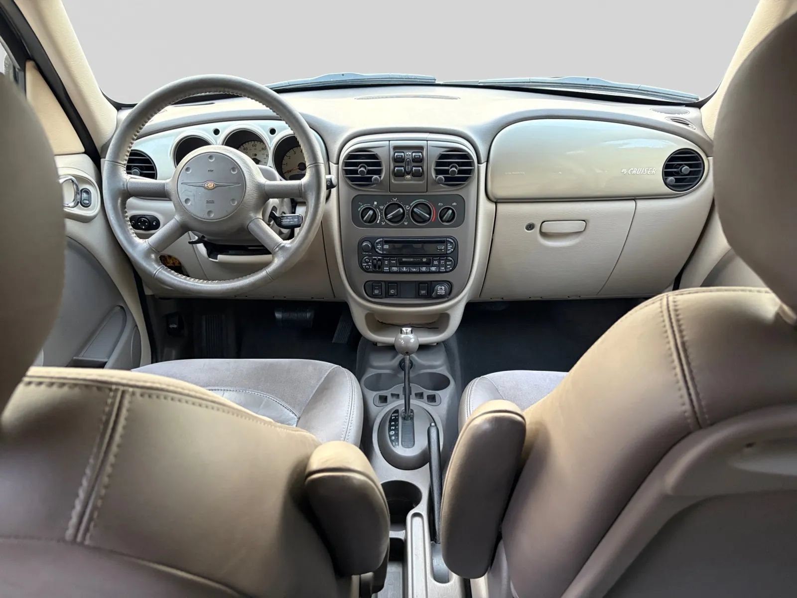 Used 2005 Chrysler PT Cruiser Limited FWD image 14