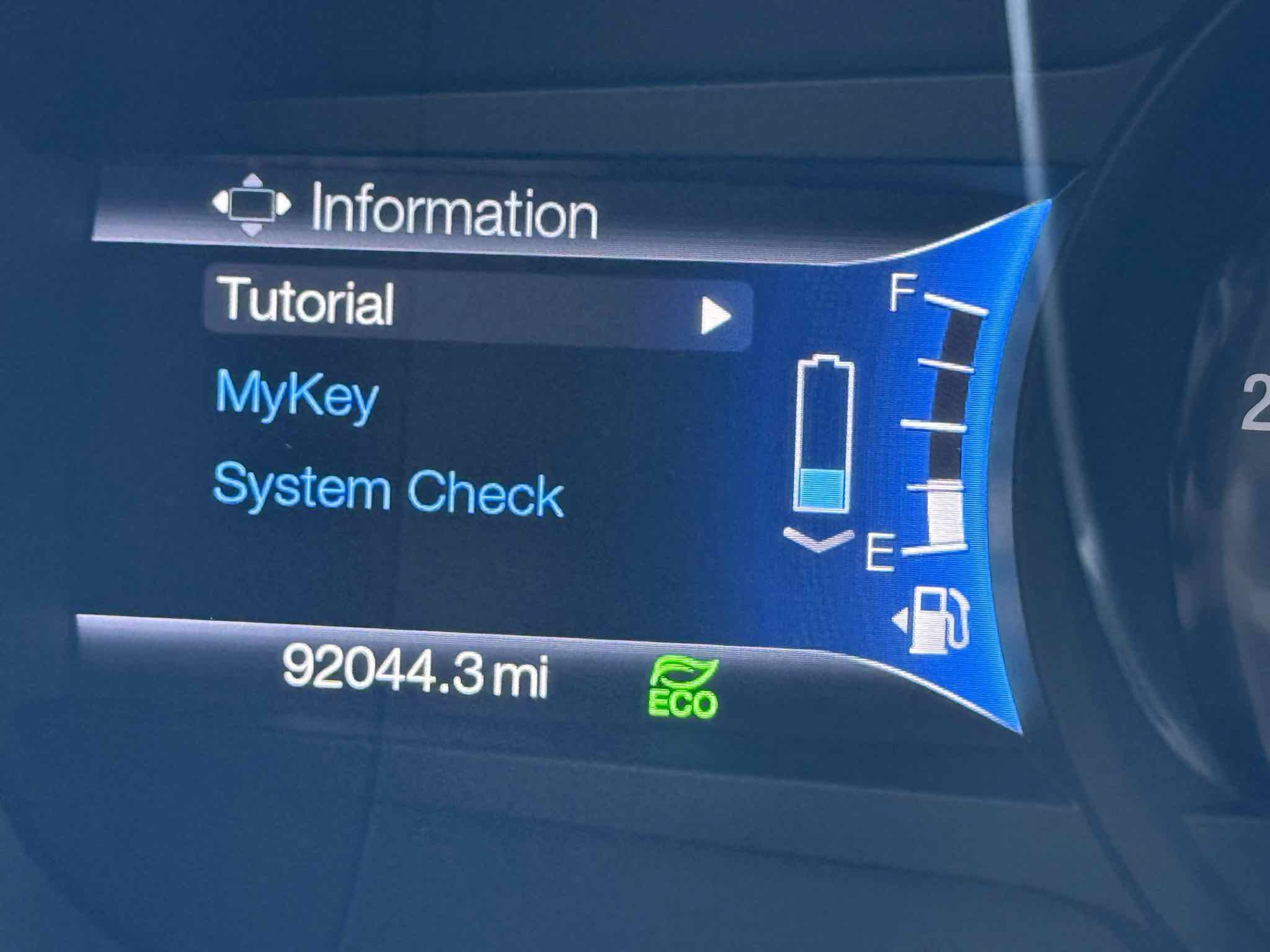 Used 2016 Ford Fusion SE FWD image 15