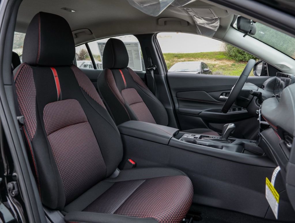 New 2026 Nissan Sentra SR w/ Floor Mat Package image 18