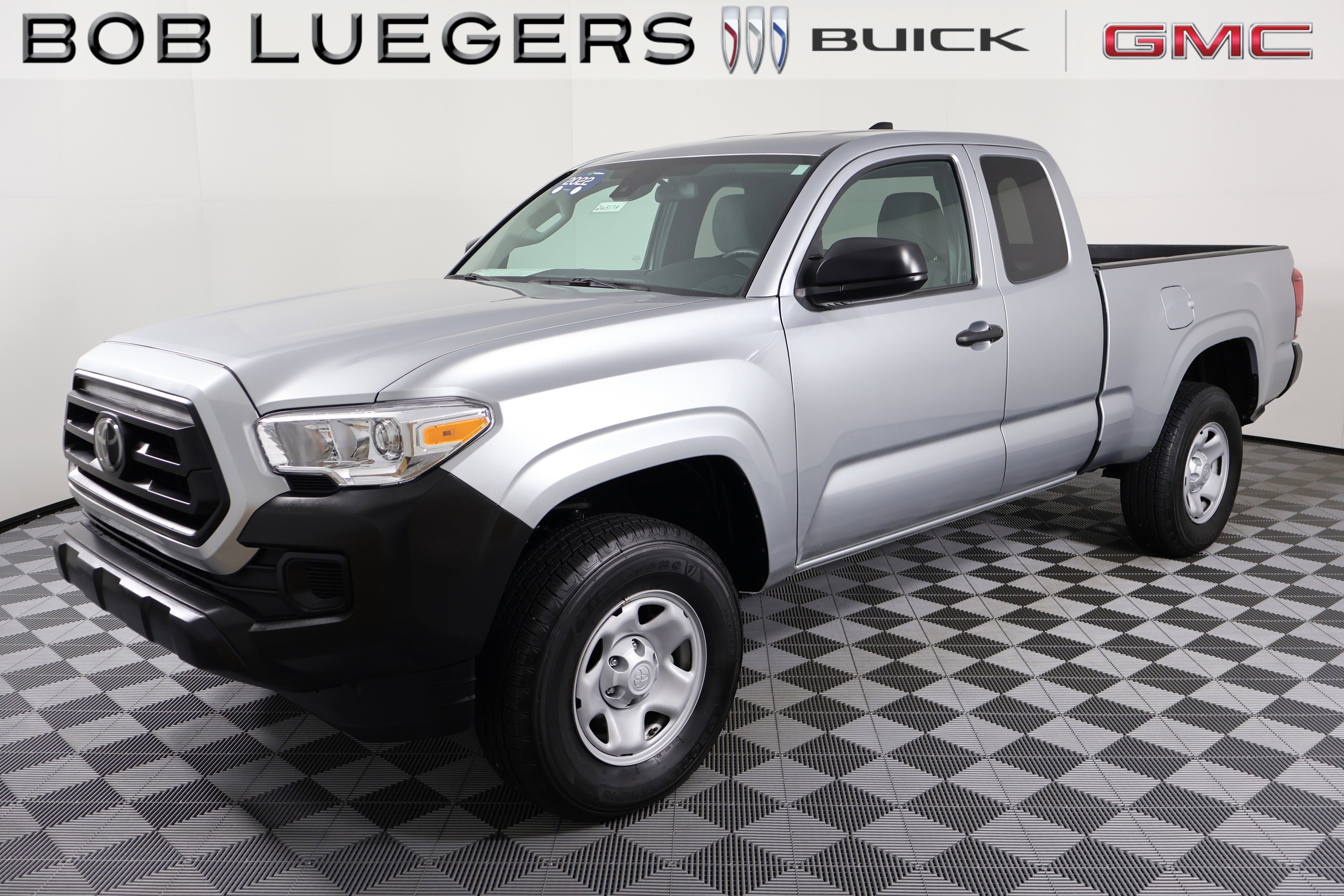 Used 2022 Toyota Tacoma SR RWD image 3