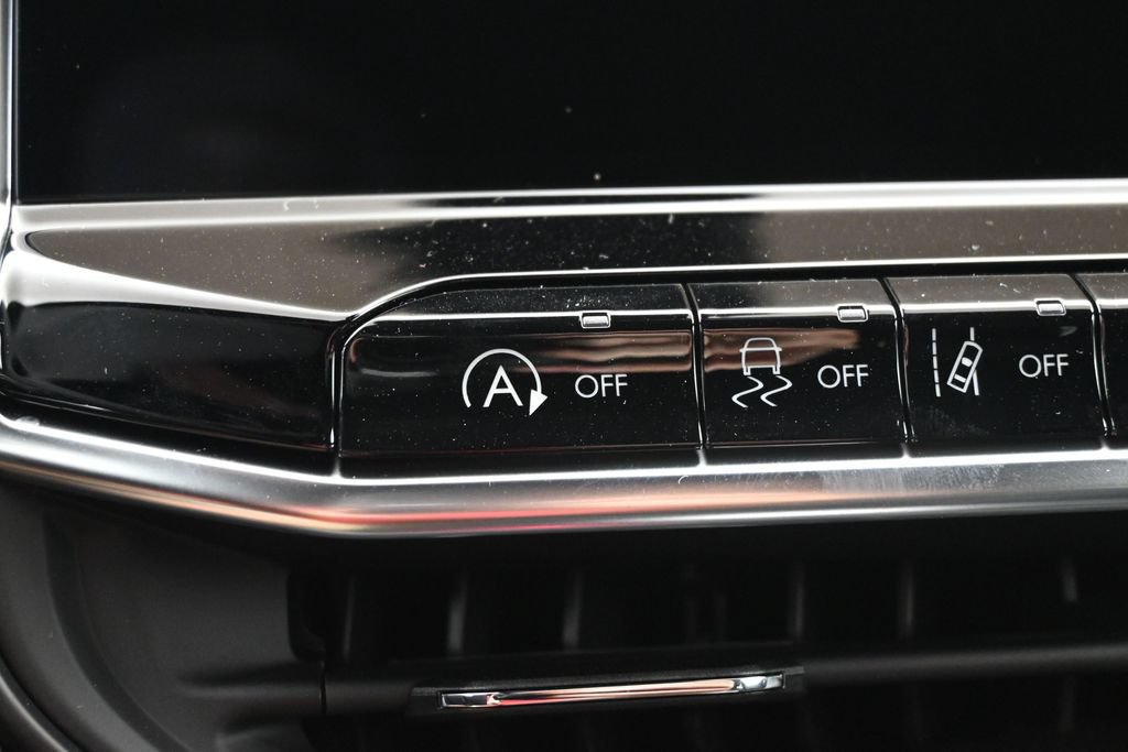 New 2026 Jeep Compass Latitude AWD/4WD image 10