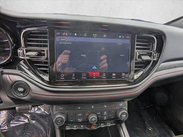 Used 2025 Dodge Durango GT AWD/4WD image 13