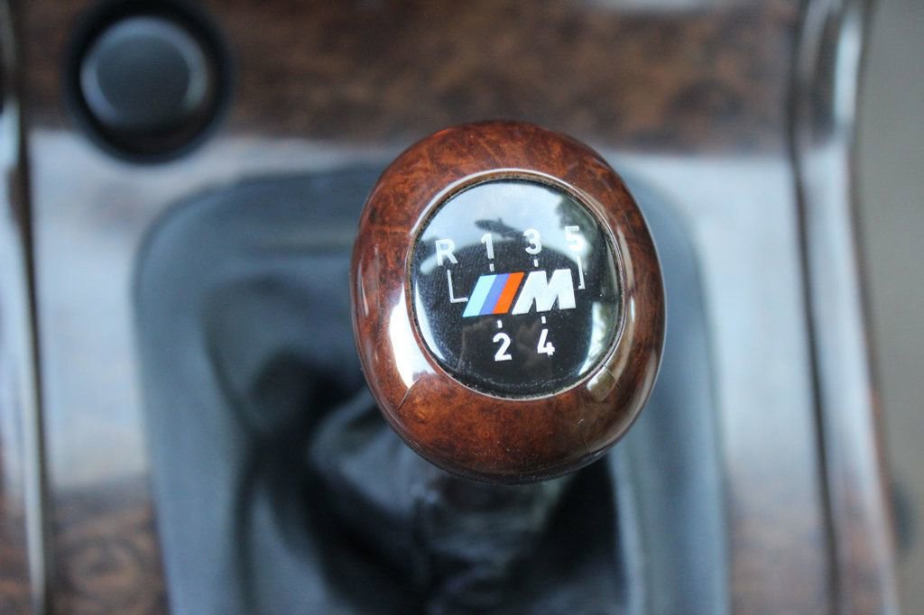 Used 1998 BMW Z3 2.8 RWD image 19