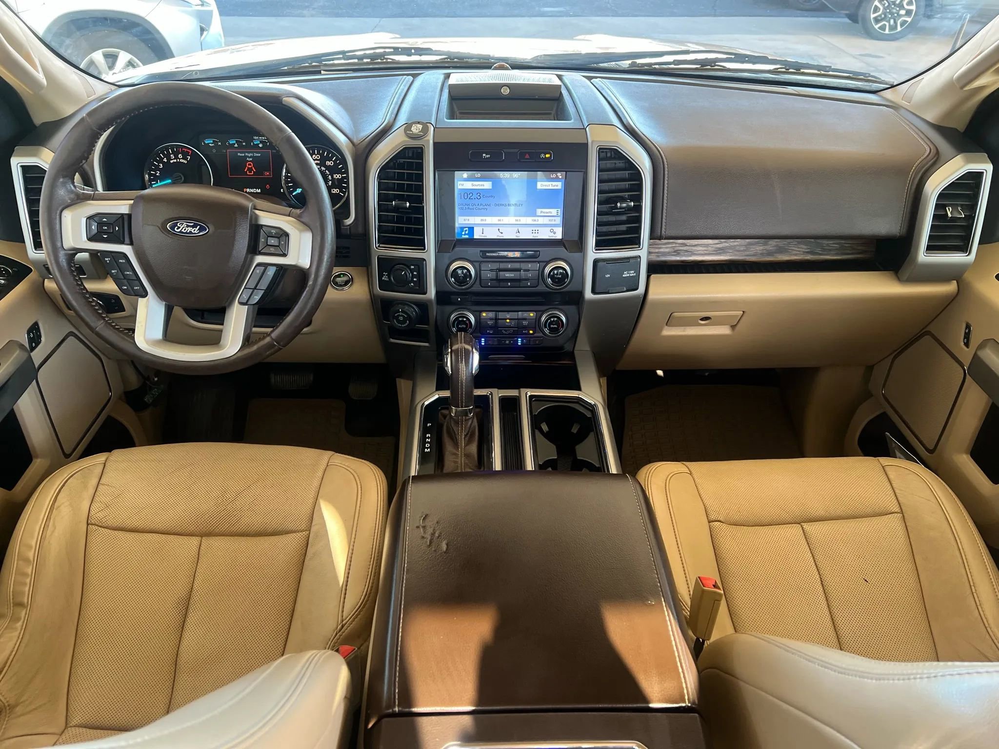 Used 2018 Ford F150 Lariat w/ Equipment Group 502A Luxury image 9