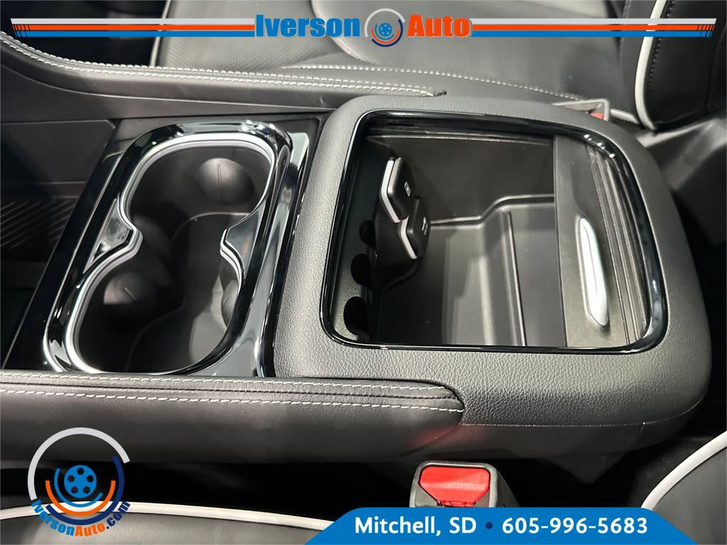 New 2027 Chrysler Pacifica Limited AWD/4WD image 22
