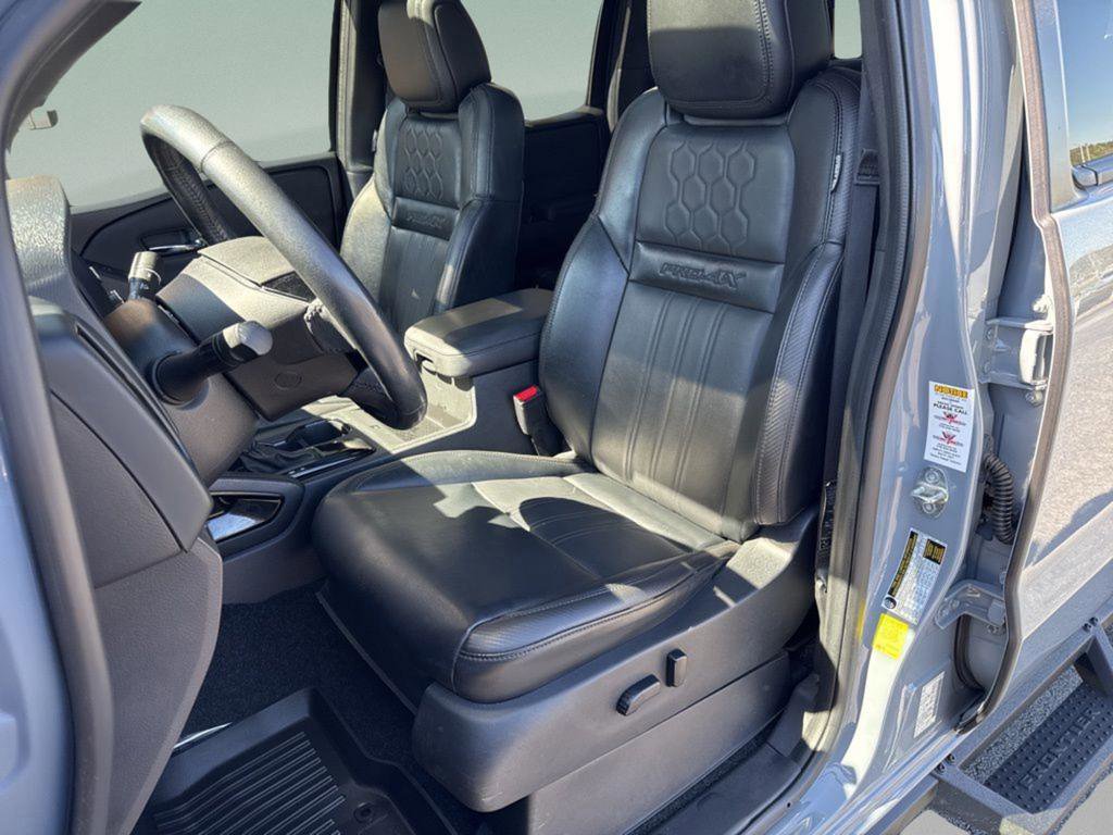 Used 2022 Nissan Frontier PRO-4X w/ Pro-4X Premium Package image 22