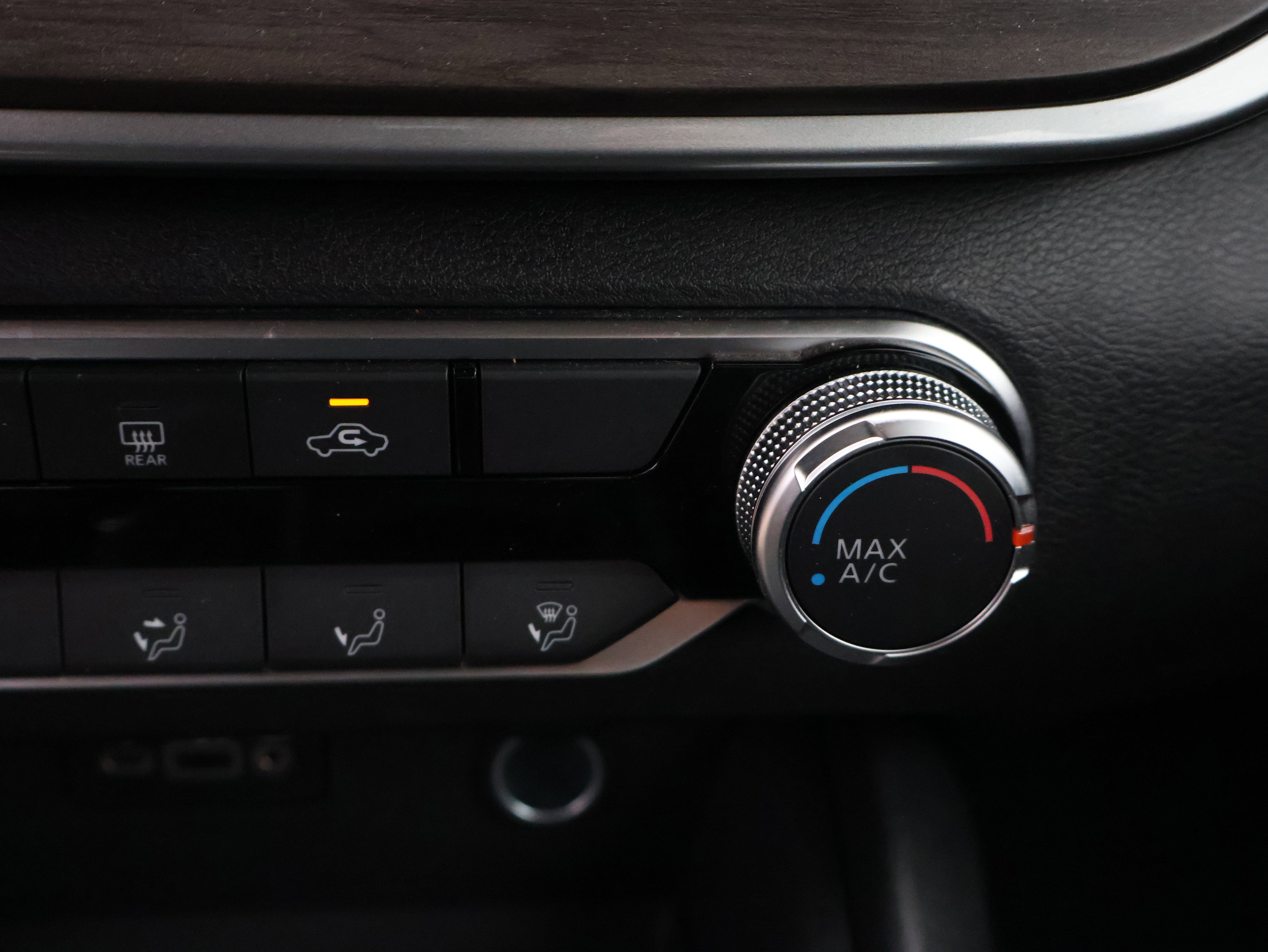 Used 2025 Nissan Altima 2.5 SV image 28