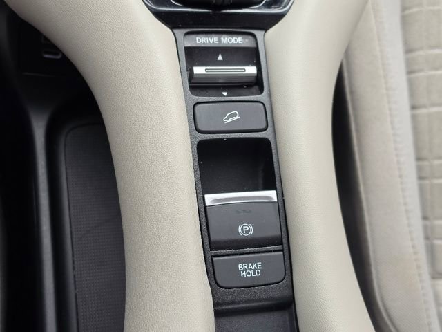 Certified 2024 Honda HR-V LX image 26