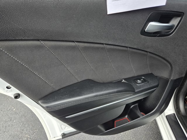 Used 2017 Dodge Charger SXT RWD image 33