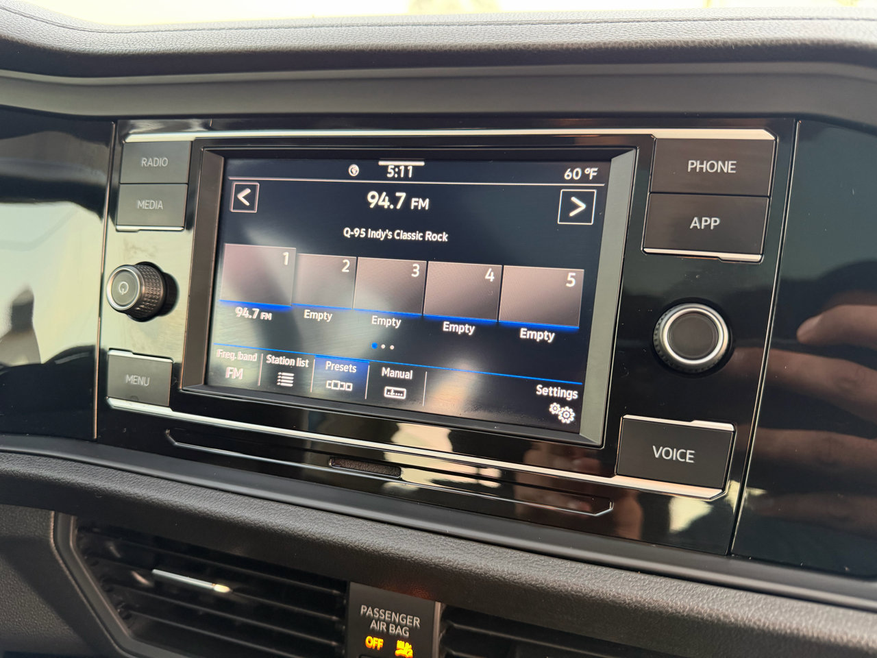 Used 2020 Volkswagen Jetta SE image 75