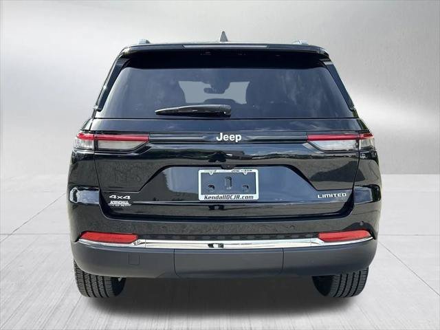 Certified 2025 Jeep Grand Cherokee Limited w/ Trailer Tow Package AWD/4WD image 6