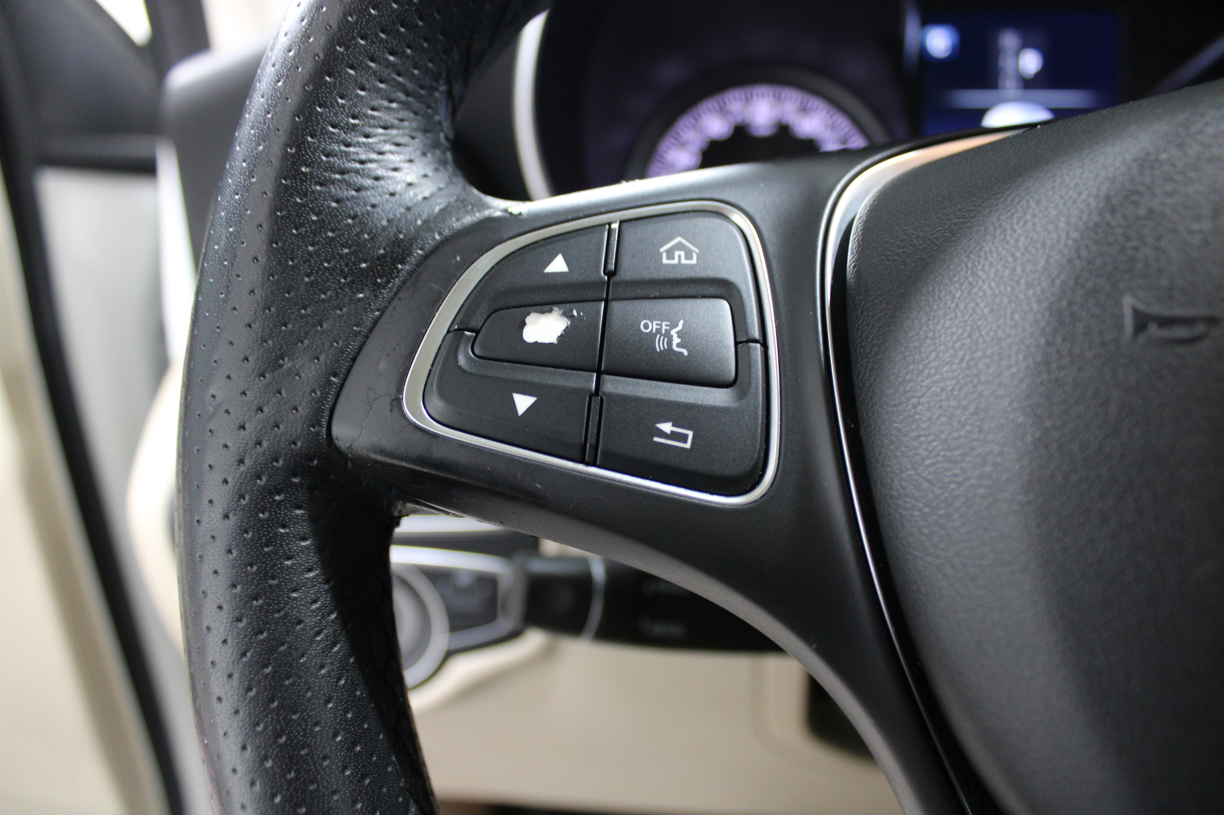 Used 2018 Mercedes-Benz GLC 300 image 10