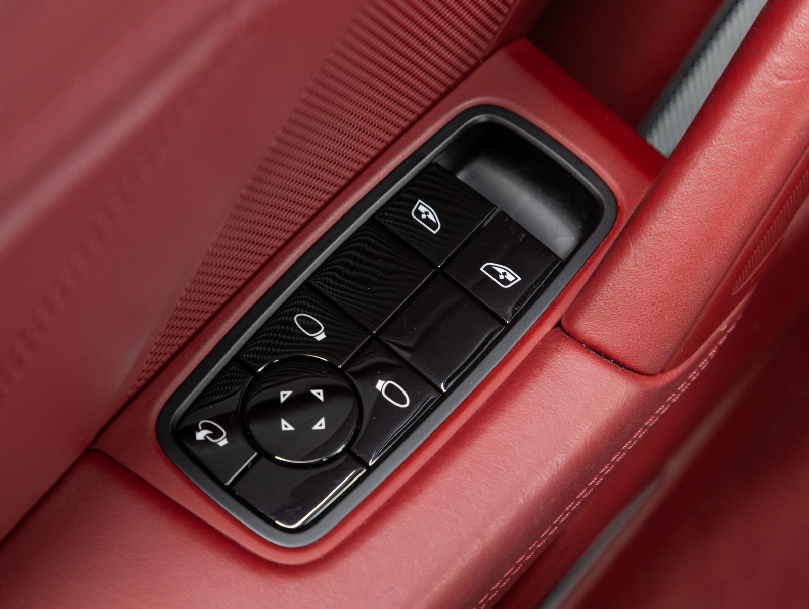 Certified 2021 Porsche 911 Turbo S AWD/4WD image 19