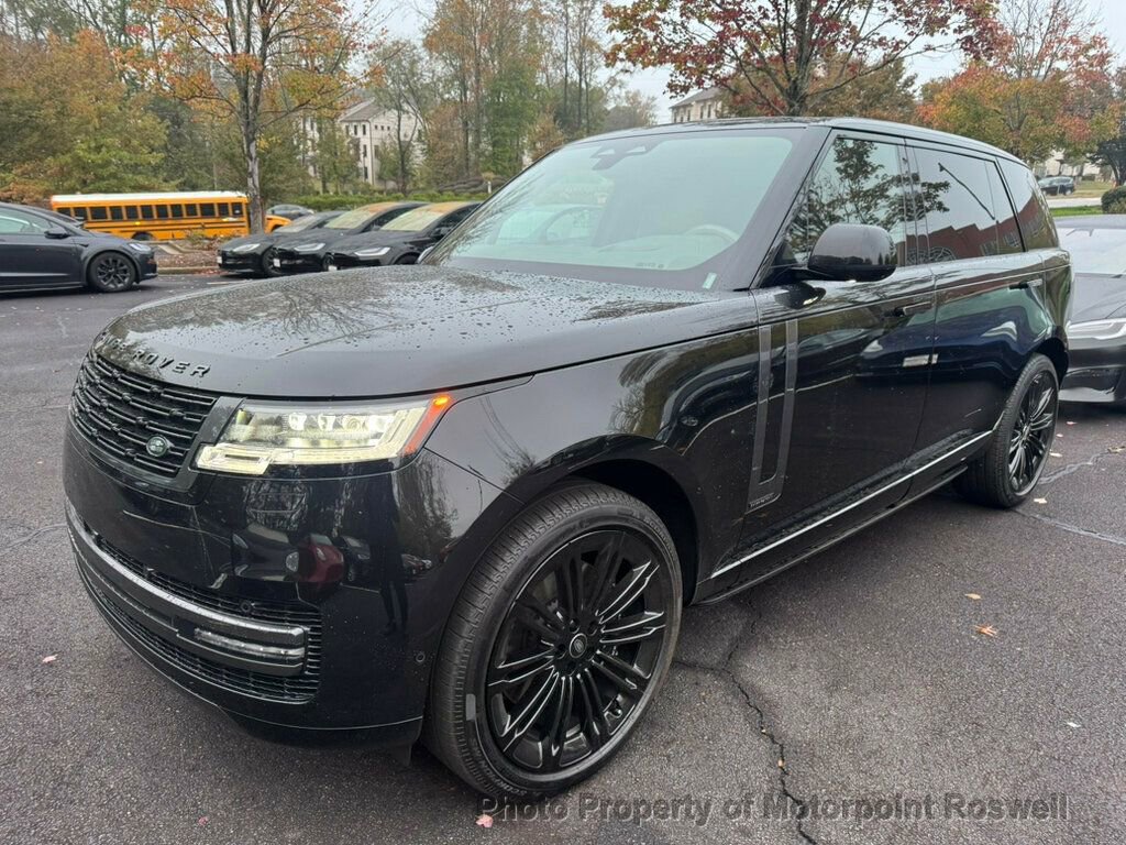 Used 2025 Land Rover Range Rover Long Wheelbase Autobiography image 7