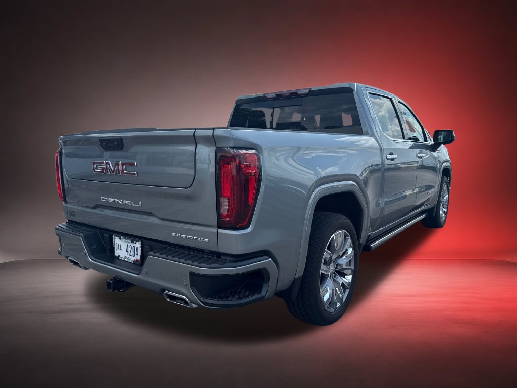 Certified 2023 GMC Sierra 1500 Denali w/ Denali Reserve Package AWD/4WD image 4
