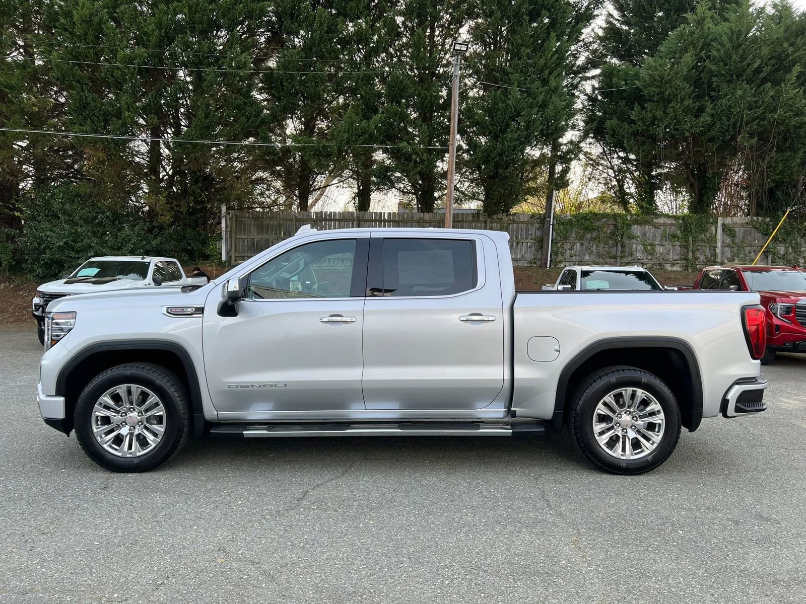 Used 2022 GMC Sierra 1500 Denali image 7