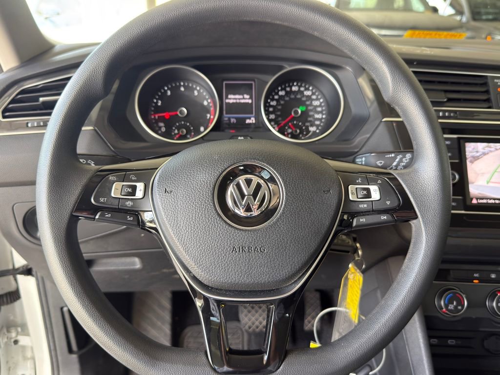 Used 2020 Volkswagen Tiguan S image 16