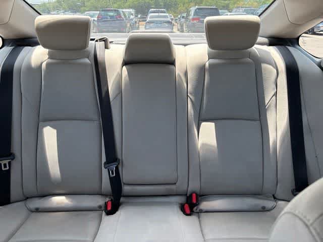 Used 2018 Honda Accord EX image 24