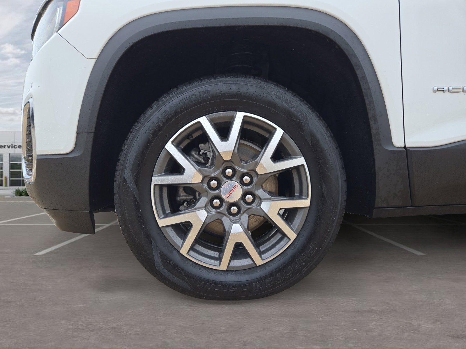 Used 2023 GMC Acadia SLE w/ Driver Convenience Package FWD image 10
