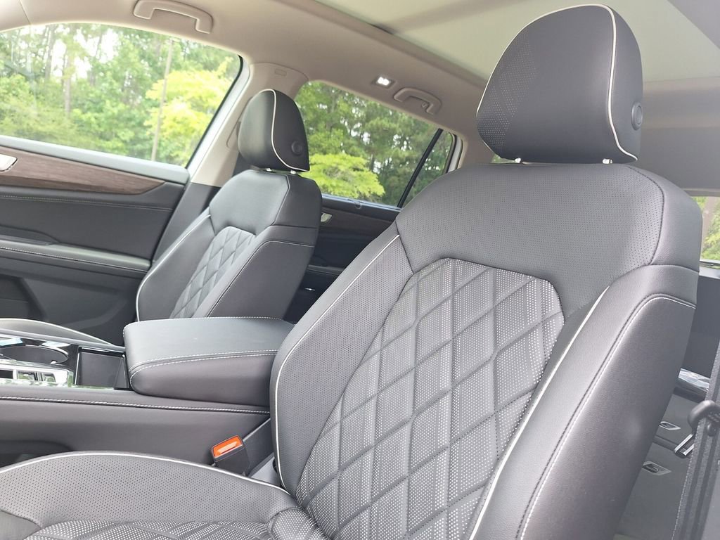 New 2025 Volkswagen Atlas SEL Premium R-Line image 11