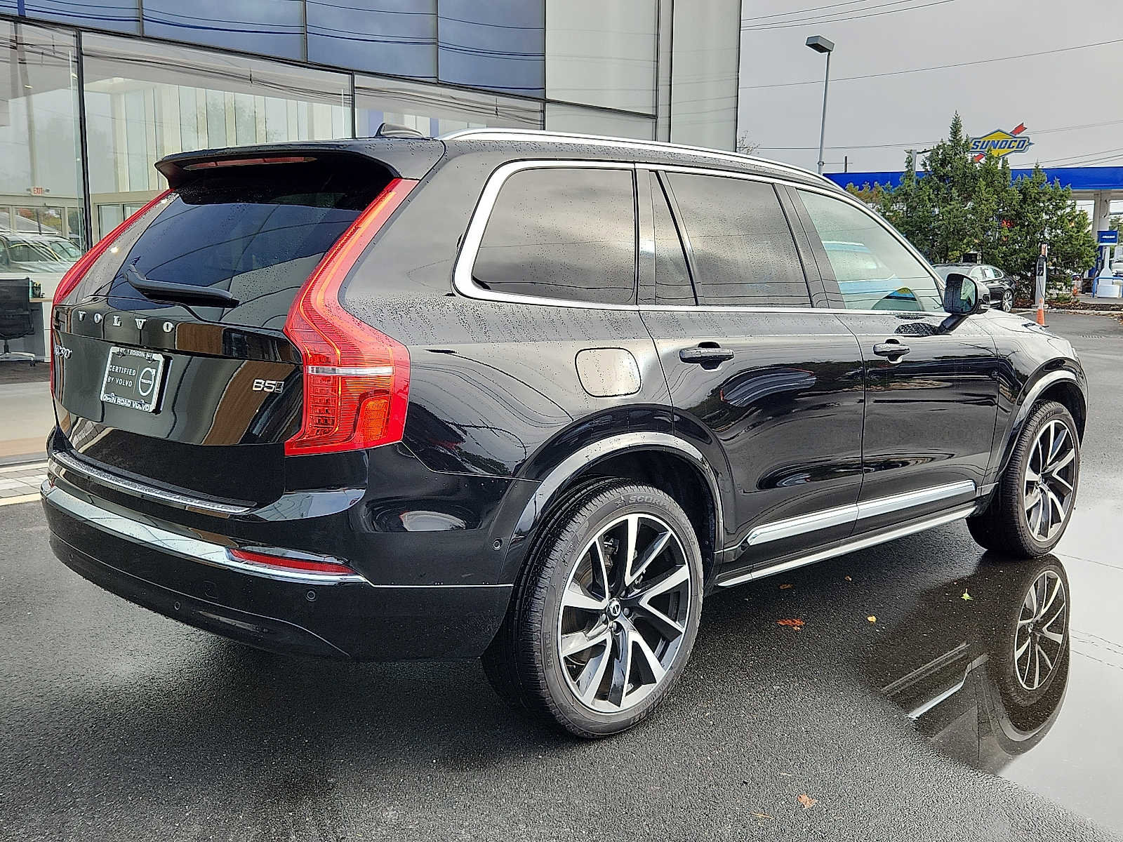 Certified 2024 Volvo XC90 B5 Plus w/ Protection Package Premier image 6
