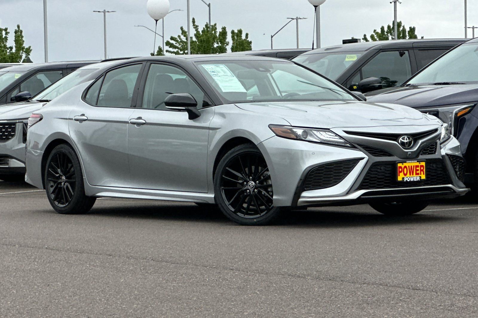 Used 2022 Toyota Camry XSE w/ Navigation Package FWD image 2