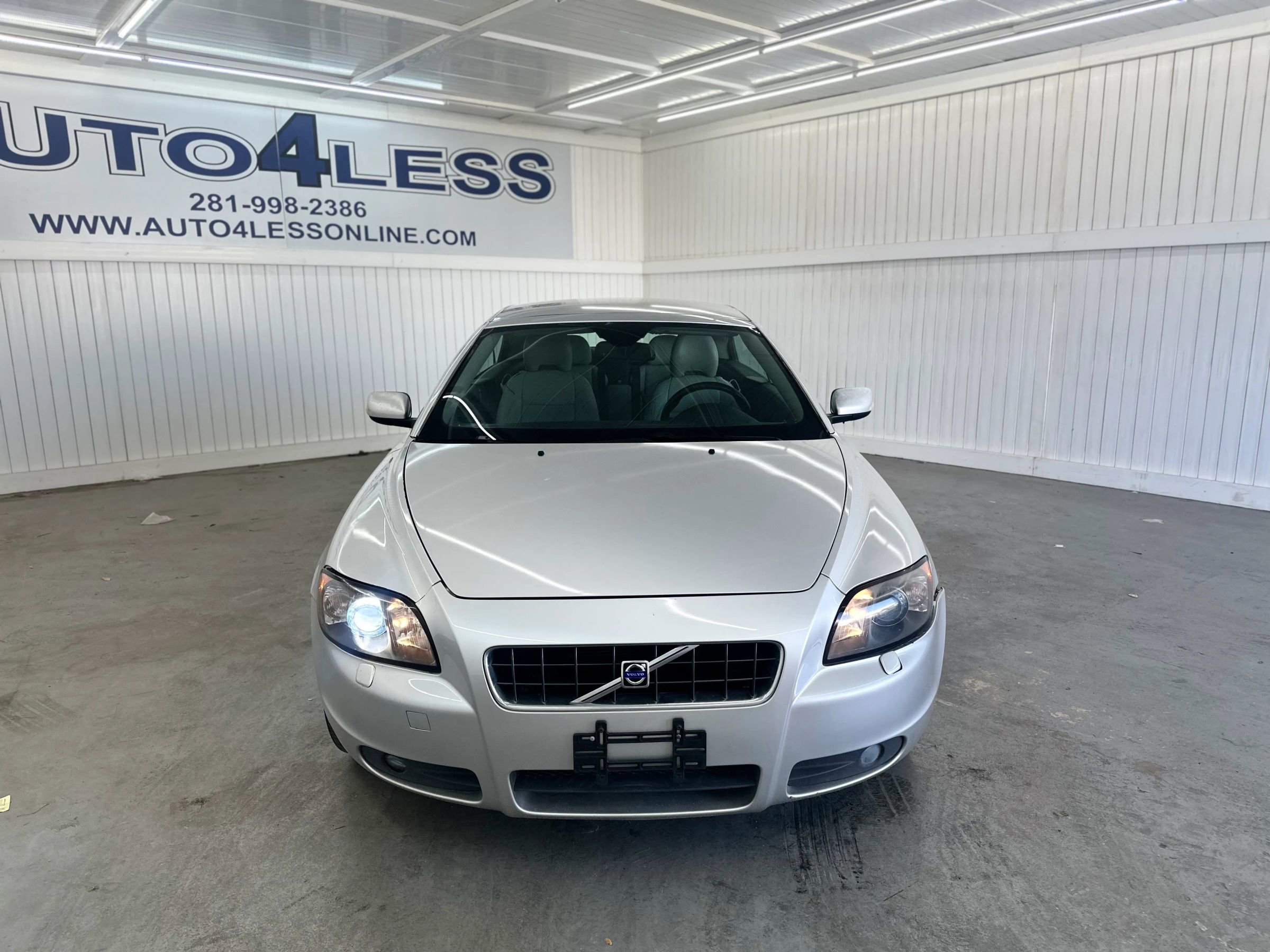 Used 2007 Volvo C70 T5 image 2
