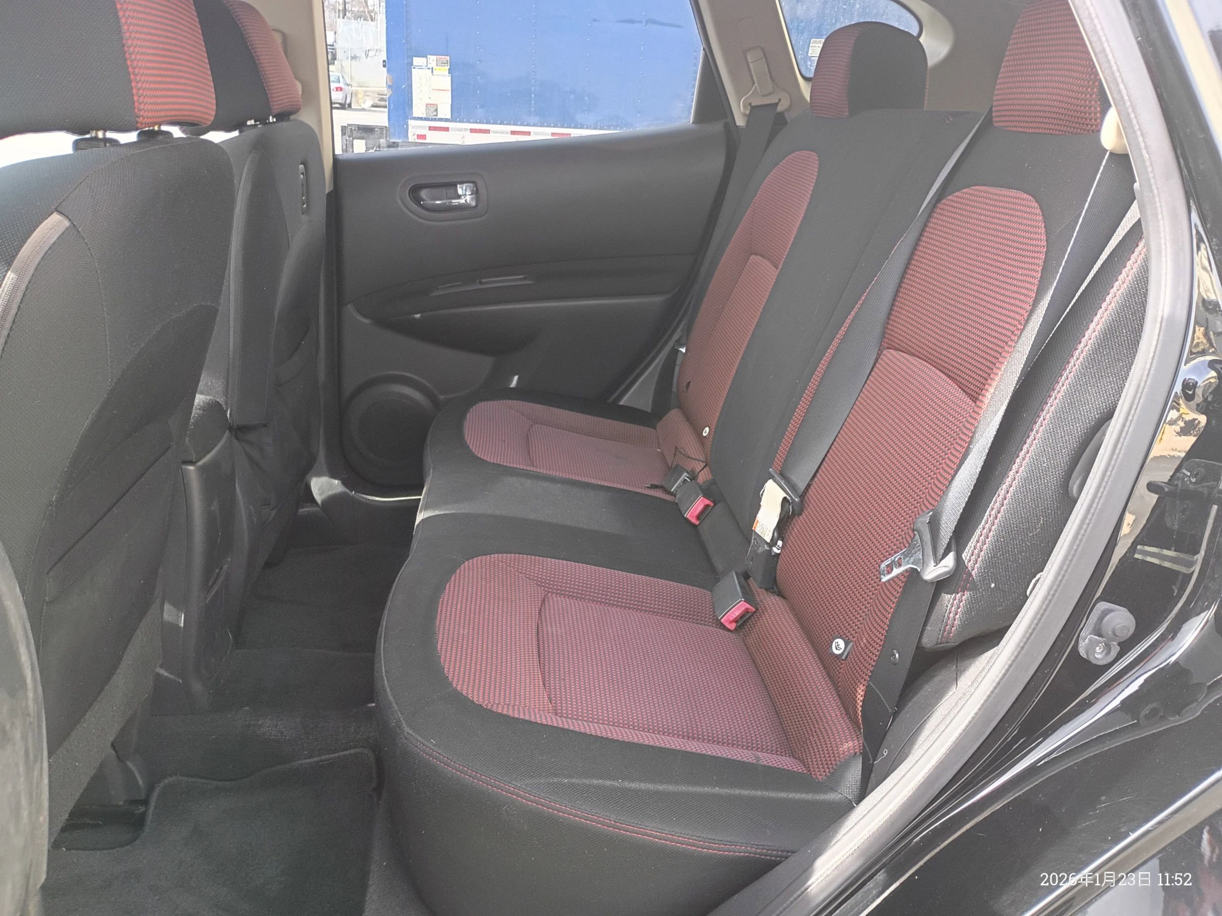 Used 2008 Nissan Rogue SL w/ Premium Pkg image 11