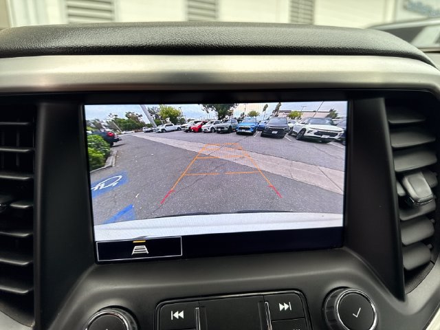 Certified 2023 GMC Acadia SLT FWD image 21