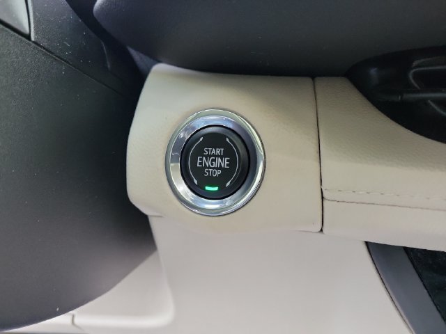Used 2023 Buick Envision Avenir AWD/4WD image 34
