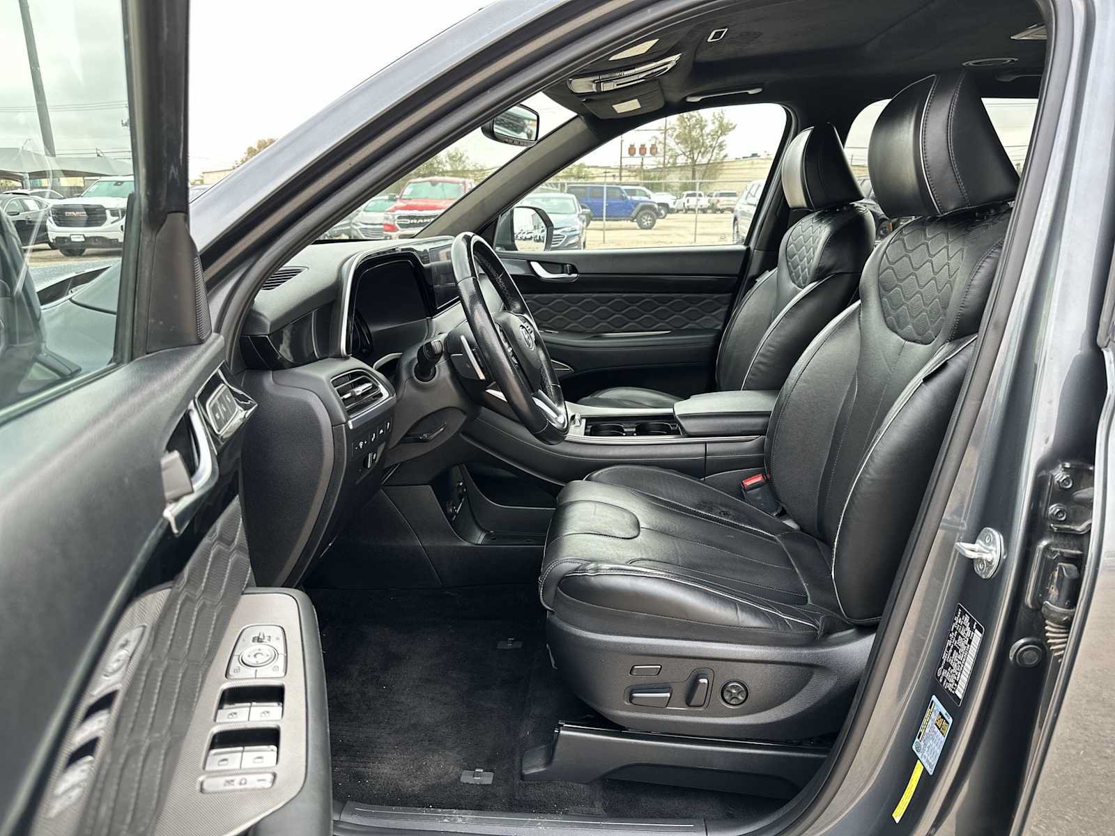 Used 2022 Hyundai Palisade Calligraphy w/ Cargo Package FWD image 10