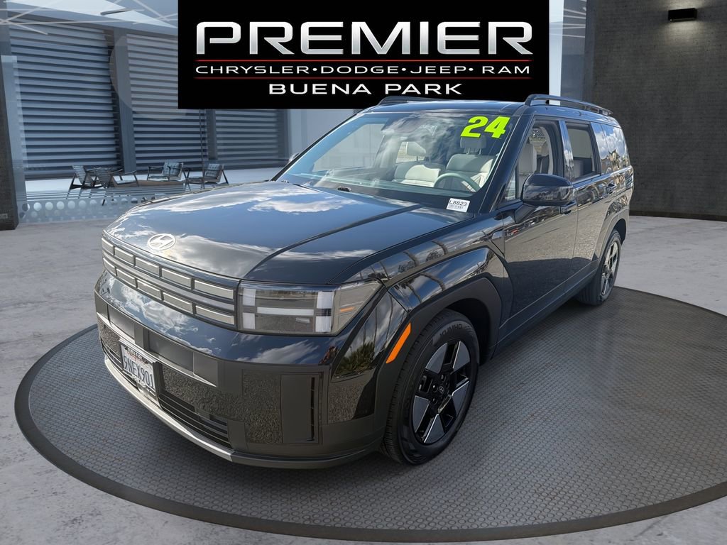 Used 2024 Hyundai Santa Fe SEL FWD image 1