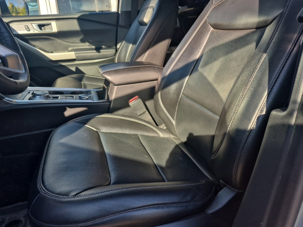 Used 2022 Ford Explorer Limited AWD/4WD image 11