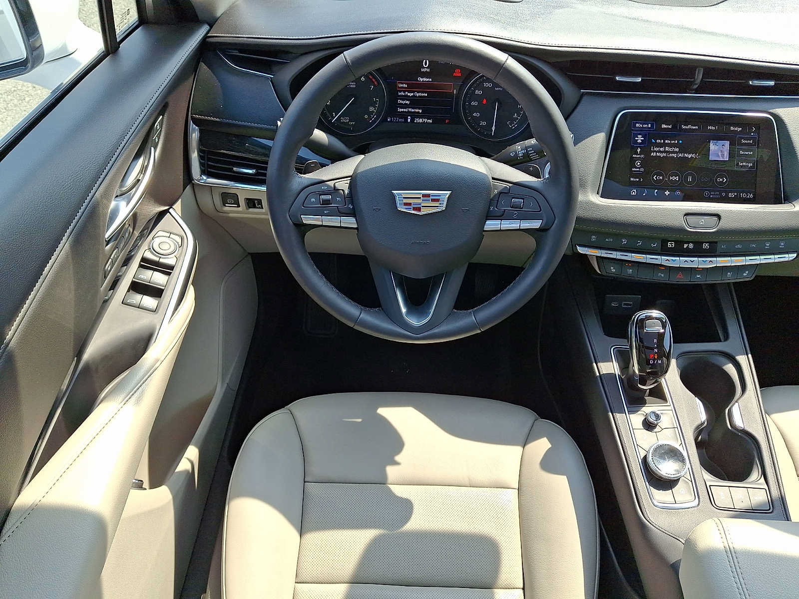 Used 2023 Cadillac XT4 Premium Luxury w/ Technology Package AWD/4WD image 11