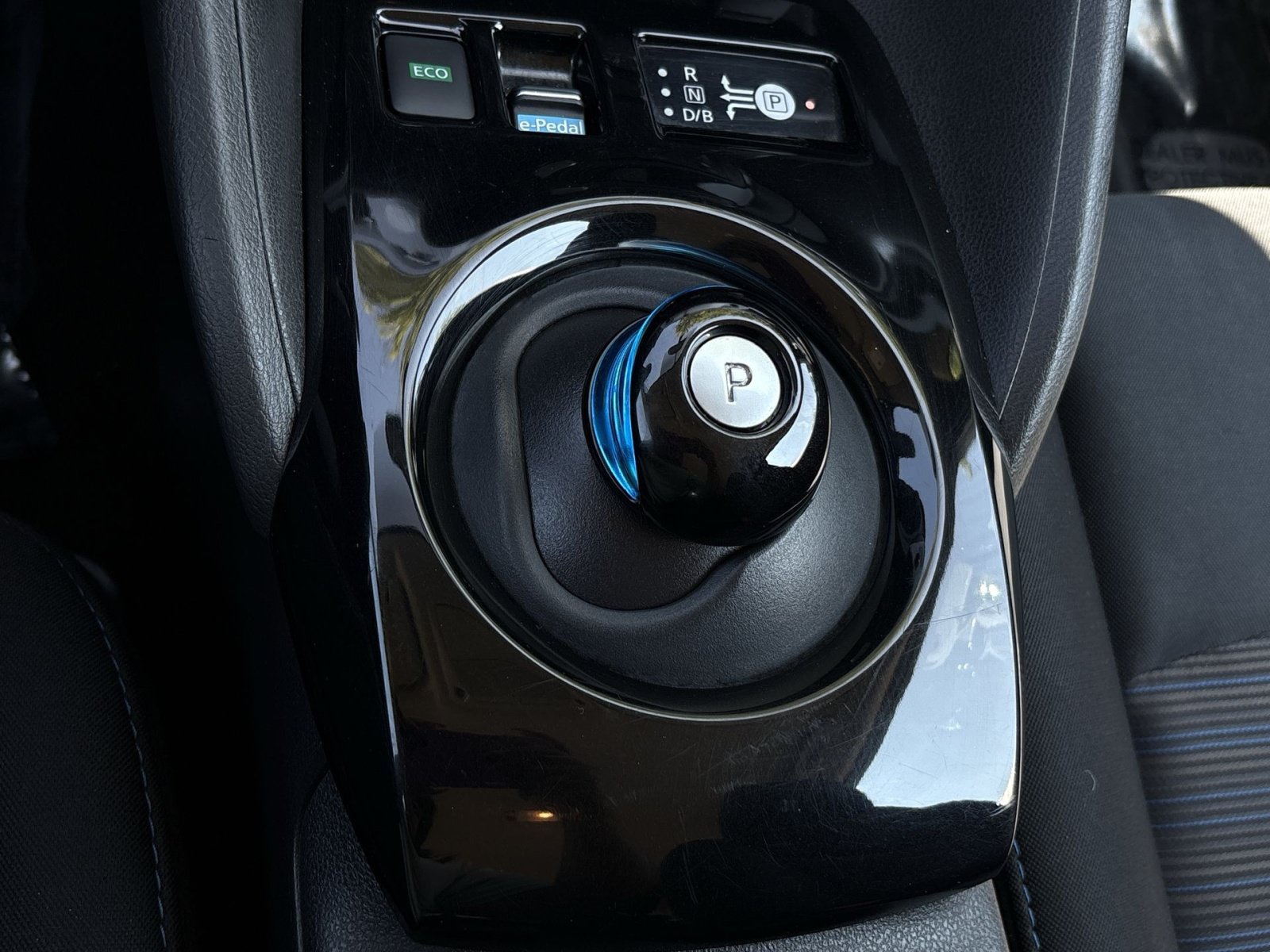 Used 2018 Nissan Leaf SV FWD image 30