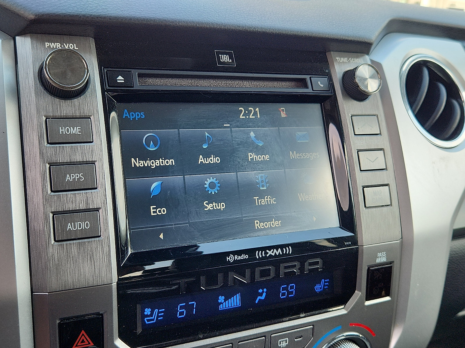 Used 2018 Toyota Tundra Platinum AWD/4WD image 28